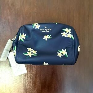 Kate Spade makeup bag ♠️